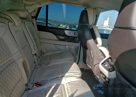 2020 Lincoln Navigator Black Label z USA, uszkodzony, nr VIN 5LMJJ2TT7LEL17552